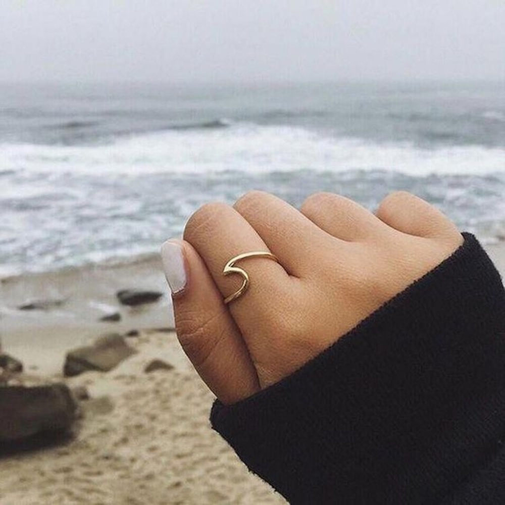 LAST ONE SALE Gold Minimalist Wave Ring - Picture 2 of 3